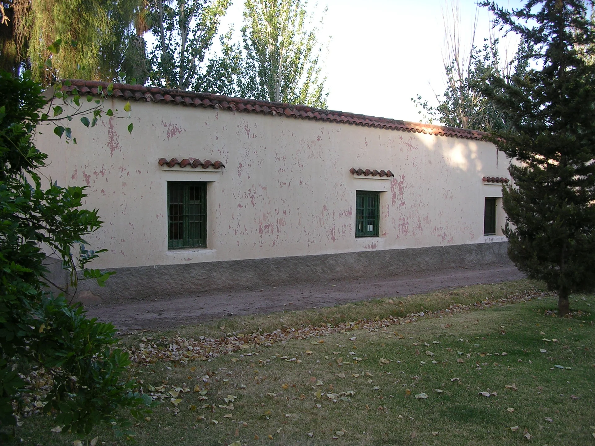 O antigo edifício histórico, antes de se transformar em Verde Oliva.