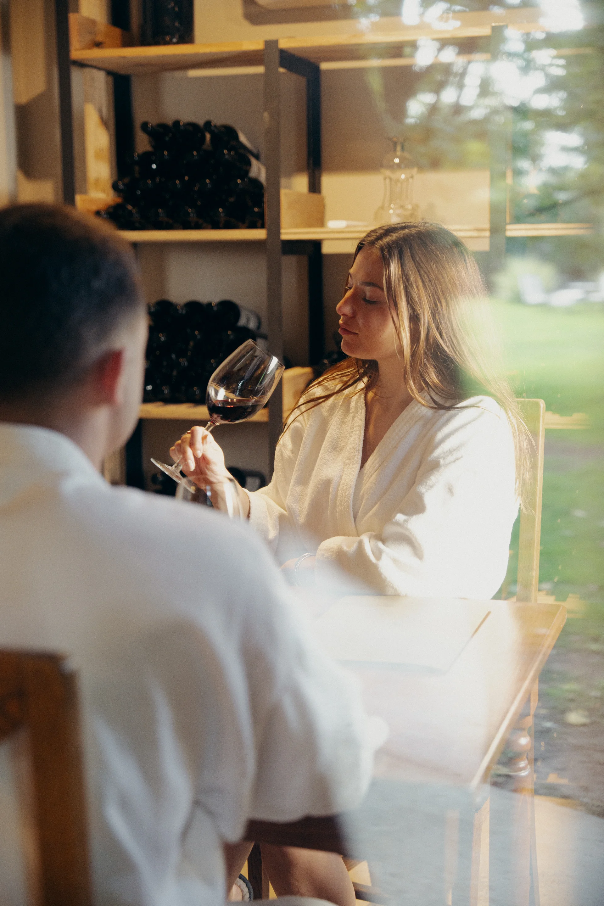 Taça de Malbec dentro da Cava